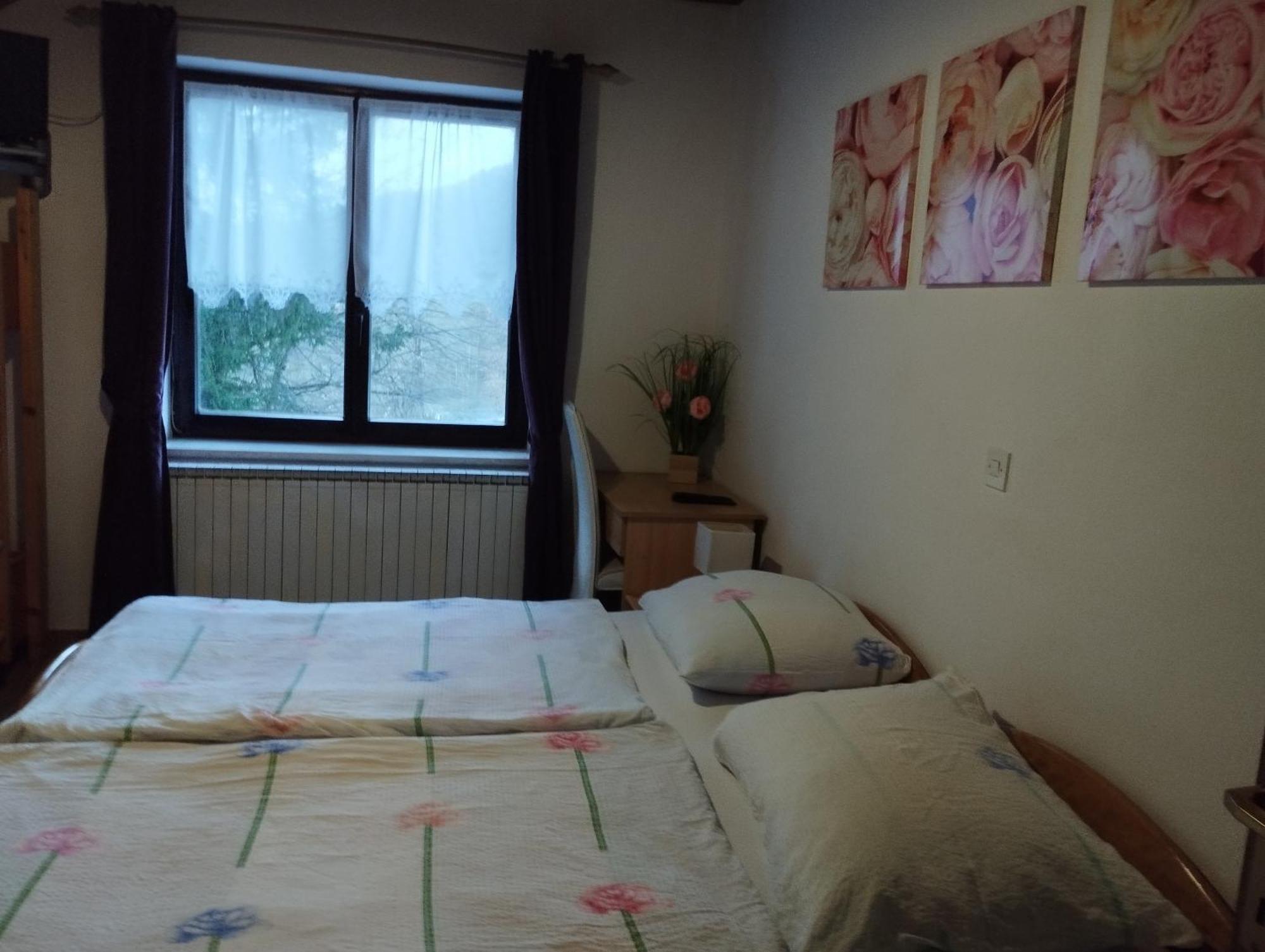 Guest House Kmecki Hram Fortuna Idrija Szoba fotó
